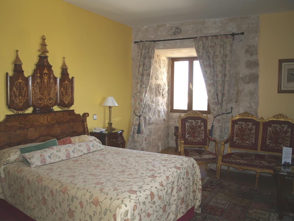 Residencia Real Del Castillo De Curiel Curiel de Duero エクステリア 写真